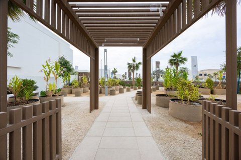 Commercial property de 4 dormitorios en  Yas Island, UAE No. 79651 24