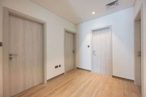 Commercial property de 4 dormitorios en  Yas Island, UAE No. 79651 11