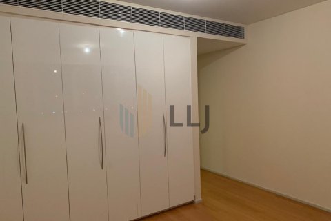 Apartment de 3 dormitorios en Abu Dhabi, UAE No. 101971 16