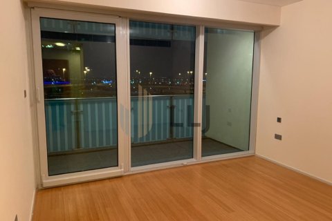 Apartment de 3 dormitorios en Abu Dhabi, UAE No. 101971 12
