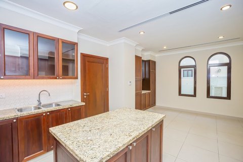 Villa de 4 dormitorios en Rasha, UAE No. 81768 9