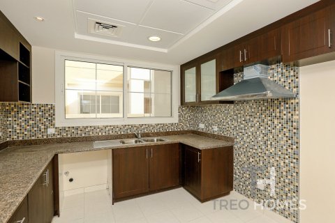 Villa de 4 dormitorios en Rahat, UAE No. 81771 10