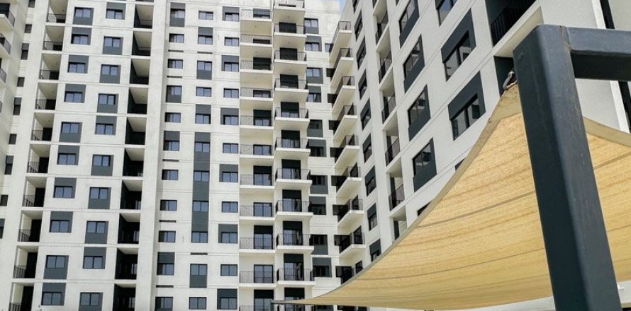 Apartment de 2 dormitorios en wasl gate, UAE No. 96173