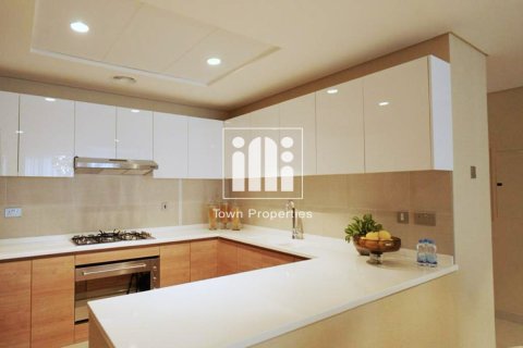 Apartment de 2 dormitorios en Al Reem Island, UAE No. 97797 3