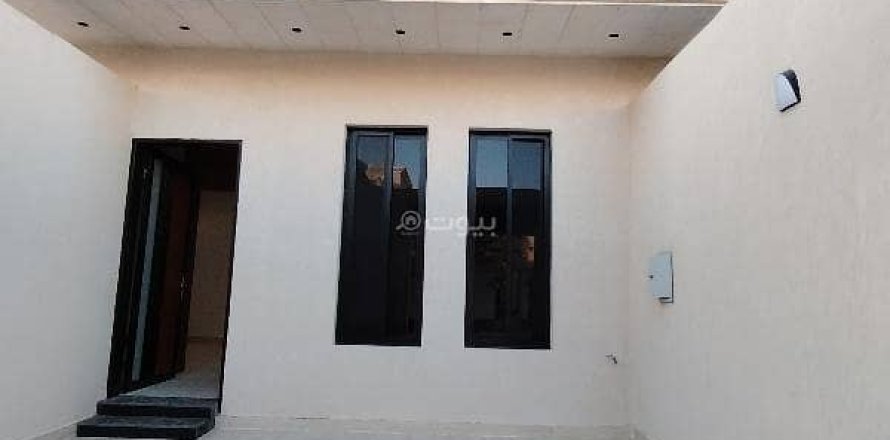 8 bedrooms Villa in Riyadh, Saudi Arabia No. 67485