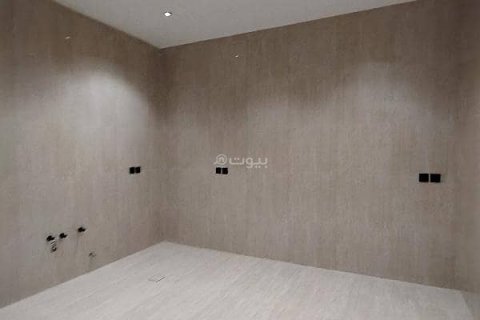 8 bedrooms Villa in Riyadh, Saudi Arabia No. 67485 18