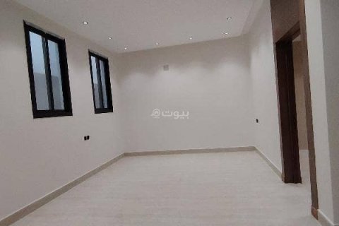 8 bedrooms Villa in Riyadh, Saudi Arabia No. 67485 19