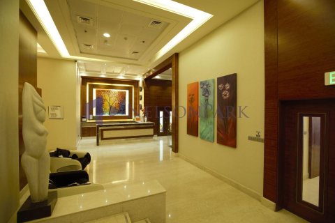2 bedrooms Apartment in Doha, Qatar No. 60906 6