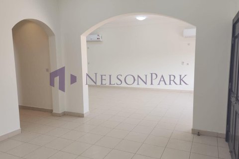 6 bedrooms Villa in Doha, Qatar No. 60965 24