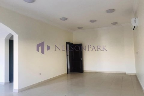 6 bedrooms Villa in Doha, Qatar No. 60965 20