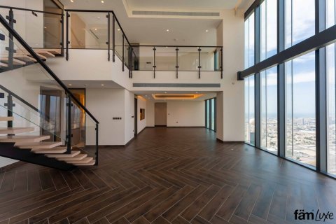 Apartment de 3 dormitorios en Dubai, UAE No. 81197 1