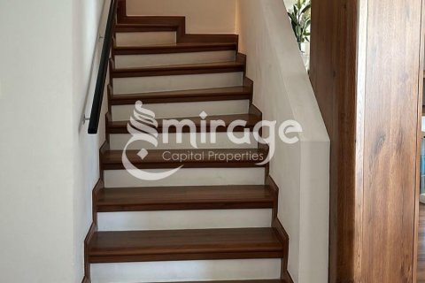 5 bedrooms Townhouse in Al Reef, UAE No. 81181 4