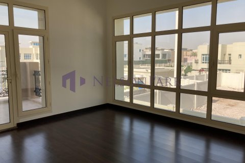 4 bedrooms Villa in Doha, Qatar No. 58468 1