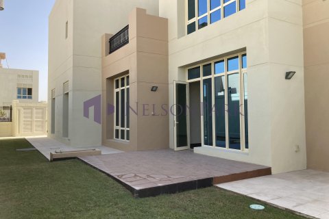 4 bedrooms Villa in Doha, Qatar No. 58468 9