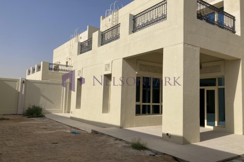 4 bedrooms Villa in Doha, Qatar No. 58468 19