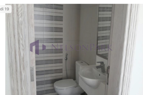 4 bedrooms Villa in Doha, Qatar No. 58469 10