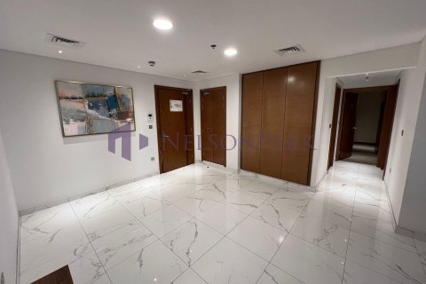3 bedrooms Apartment in Doha, Qatar No. 58454 8