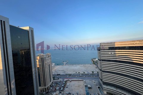 3 bedrooms Apartment in Doha, Qatar No. 58454 9