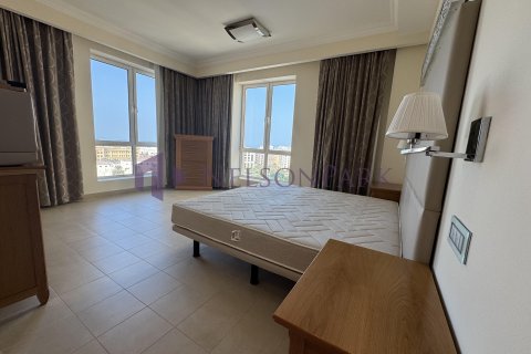 1 bedroom Apartment in Doha, Qatar No. 58453 7