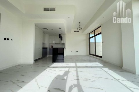 Townhouse de 4 dormitorios en District 11, UAE No. 72572 3