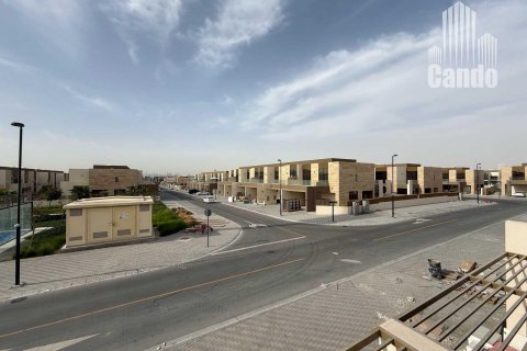 Townhouse de 4 dormitorios en District 11, UAE No. 72572 17