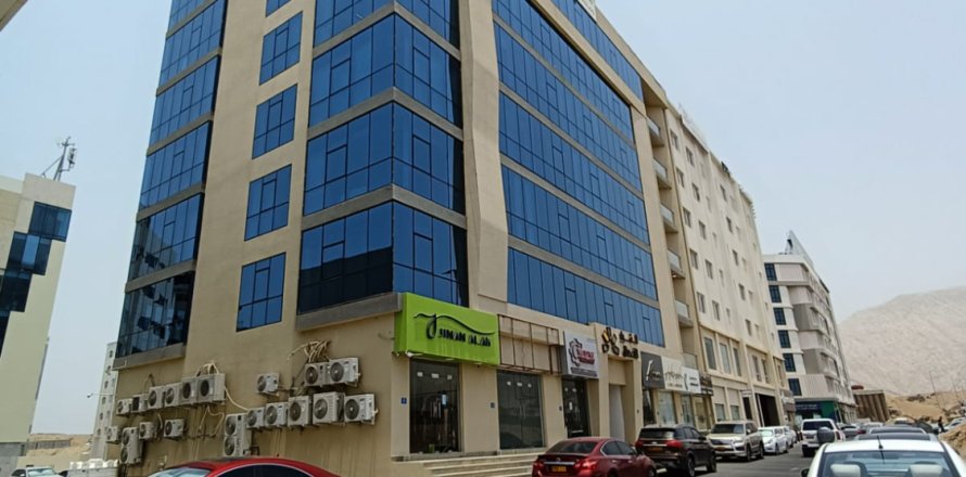 Commercial property de 46m² en Muscat, Oman No. 98887