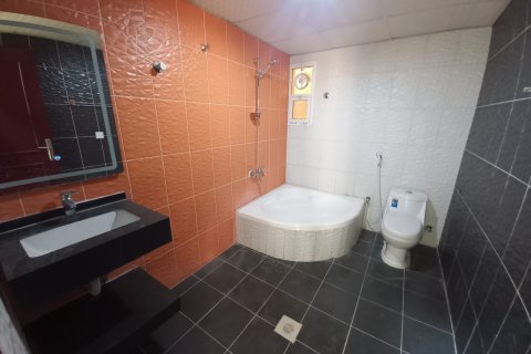 Villa de 5 dormitorios en Muscat, Oman No. 98889 3