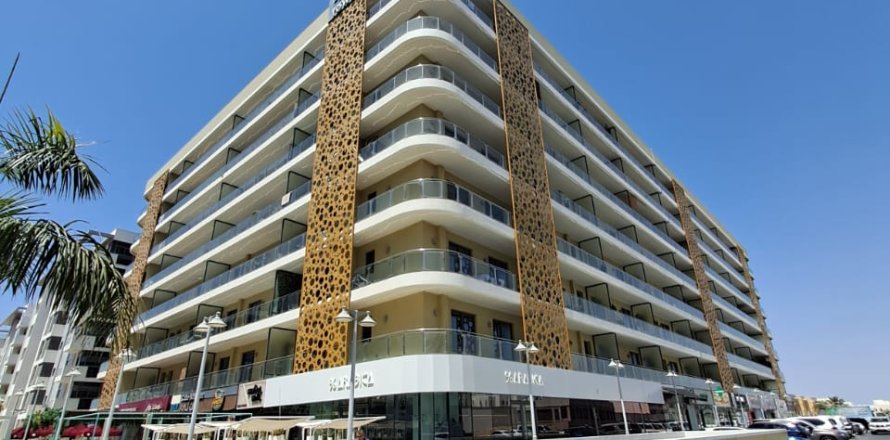 Apartment de 2 dormitorios en As Sib, Oman No. 98886