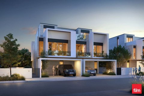 Villa de 4 dormitorios en Dubai, UAE No. 102640 2