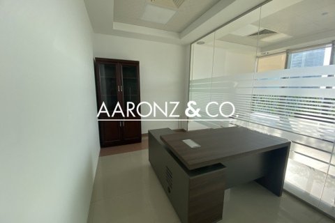 89مربع، مكتب في الخليج التجاري, الإمارات العربية المتحدة رقم 104926 8