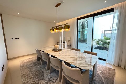 4 bedrooms Villa on the Saadiyat Island, UAE No. 73339 4