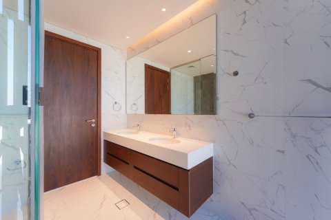 4 bedrooms Commercial property in Abu Dhabi, UAE No. 79869 21