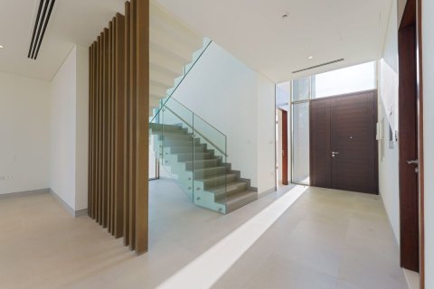 4 bedrooms Commercial property in Abu Dhabi, UAE No. 79869 22