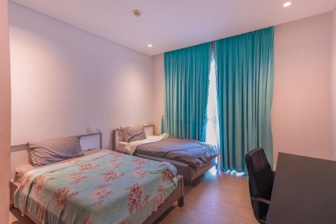 Commercial property de 4 dormitorios en  Yas Acres, UAE No. 79867 8