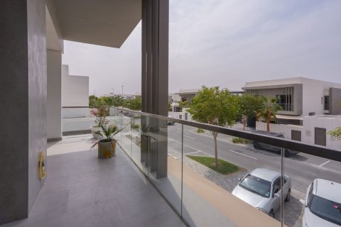 Commercial property de 4 dormitorios en  Yas Acres, UAE No. 79867 6