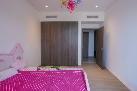 Commercial property de 4 dormitorios en  Yas Acres, UAE No. 79867 15