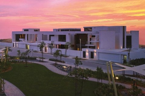 Land de 982m² en  Yas Island, UAE No. 79852 10