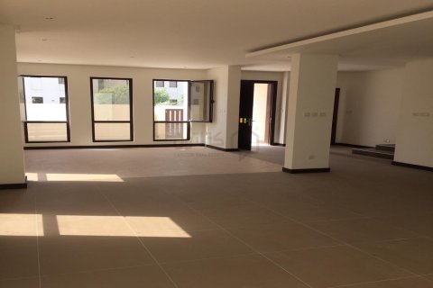Вилла с 5 спальнями в Diyar Al Muharraq, Бахрейн №99382 2