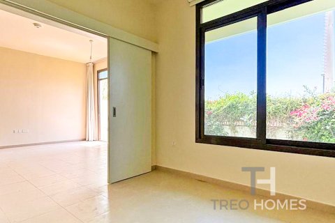 4 bedrooms Townhouse in Noor Townhouses, UAE No. 74083 6