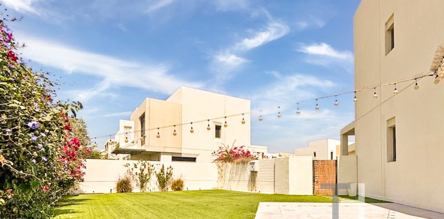 4 bedrooms Townhouse in Noor Townhouses, UAE No. 74083