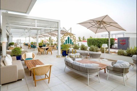 Apartment de 1 dormitorio en The Crescent, UAE No. 97185 8