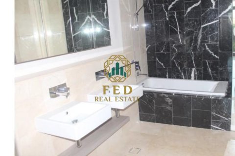 Apartment de 1 dormitorio en The Crescent, UAE No. 97185 6