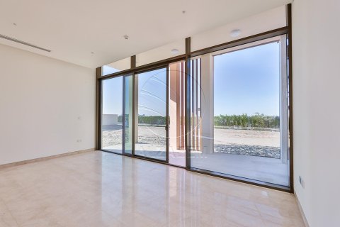 5 bedrooms Villa in Abu Dhabi, UAE No. 91487 9