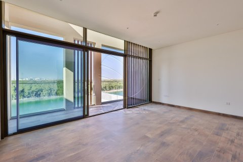 5 bedrooms Villa in Abu Dhabi, UAE No. 91487 6