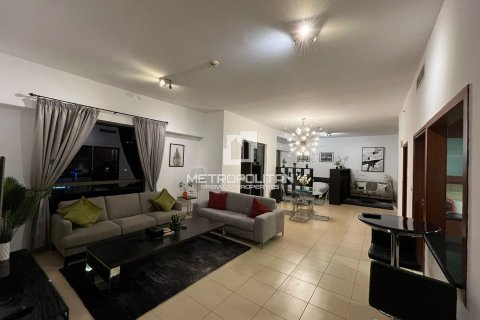 Apartment de 2 dormitorios en Sadaf, UAE No. 78045 3