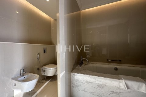 Apartment de 2 dormitorios en The Address Residence Fountain Views, UAE No. 80379 11