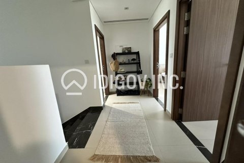 Townhouse de 3 chambres à Arabella Townhouses, UAE No. 104367 17
