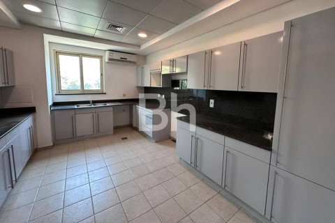 Villa de 4 dormitorios en Jumeirah Islands, UAE No. 89374 9