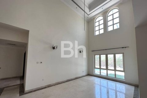 Villa de 4 dormitorios en Jumeirah Islands, UAE No. 89374 6