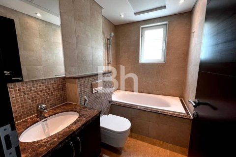 Villa de 3 dormitorios en Jumeirah Park, UAE No. 89373 10
